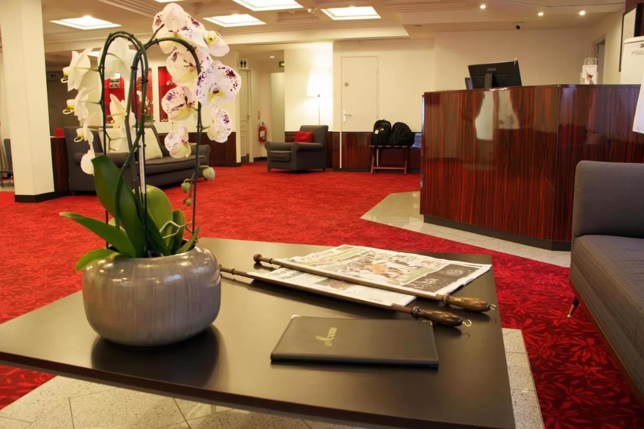 Hotel Le Richemont Париж Экстерьер фото